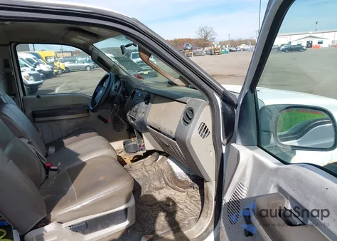 2008 Ford F-250 Lariat/Xl/Xlt из США, поврежденный, VIN 1FTNX20598EE05149